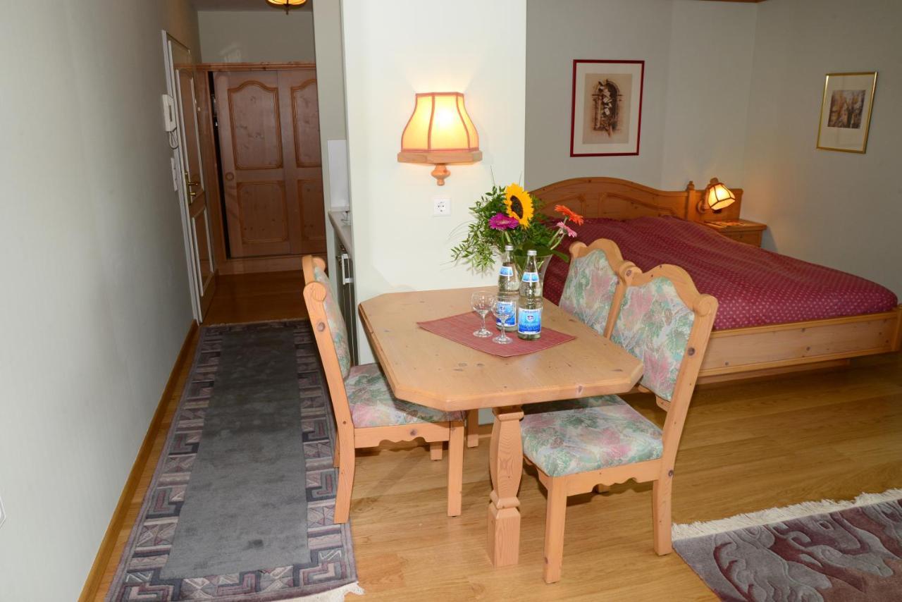 Residence Am Weinberg / Travellers Hotelbetriebs Gmbh Засбахвалден Екстериор снимка