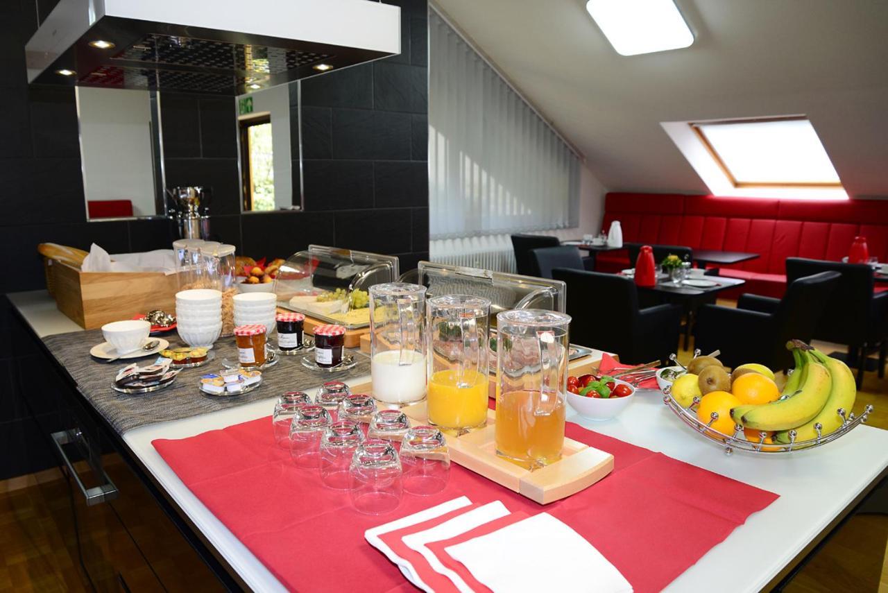 Residence Am Weinberg / Travellers Hotelbetriebs Gmbh Засбахвалден Екстериор снимка