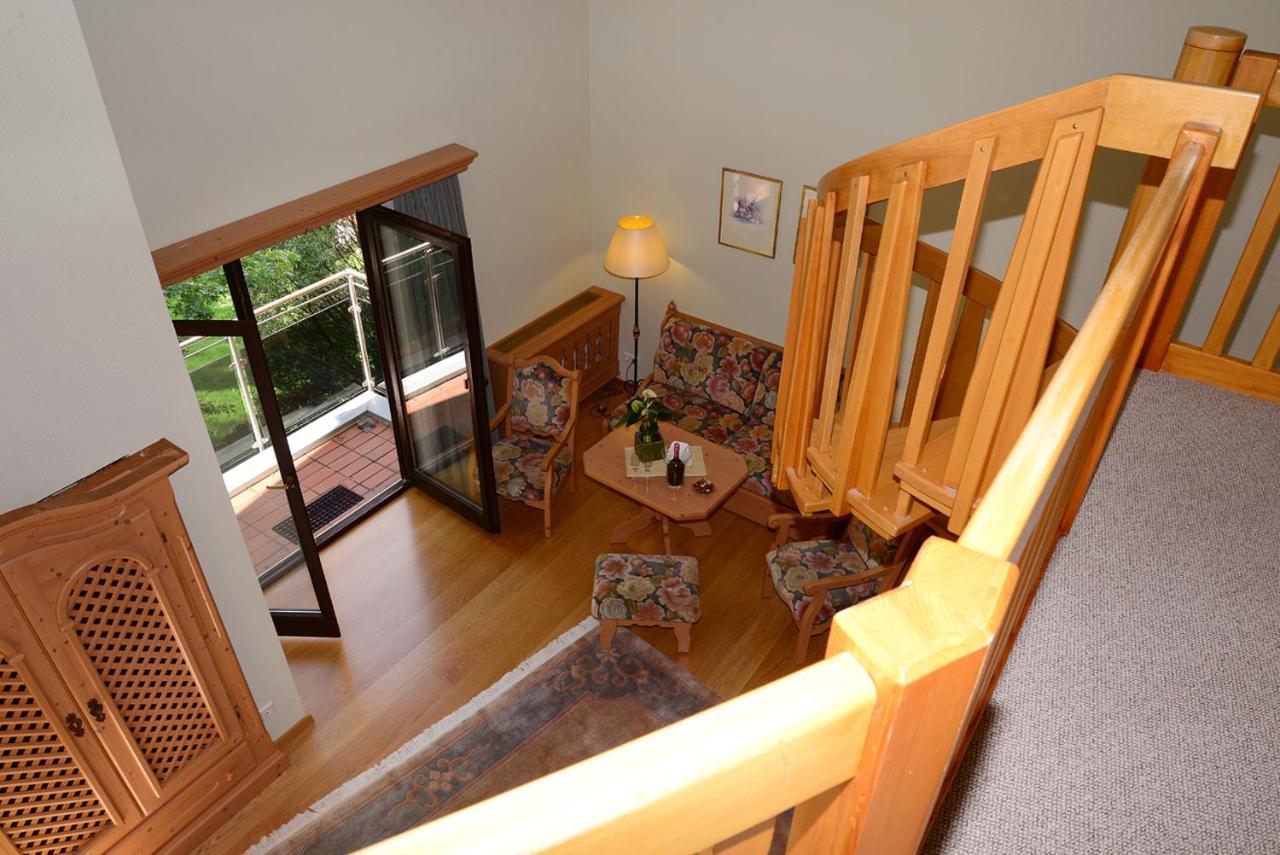 Residence Am Weinberg / Travellers Hotelbetriebs Gmbh Засбахвалден Екстериор снимка