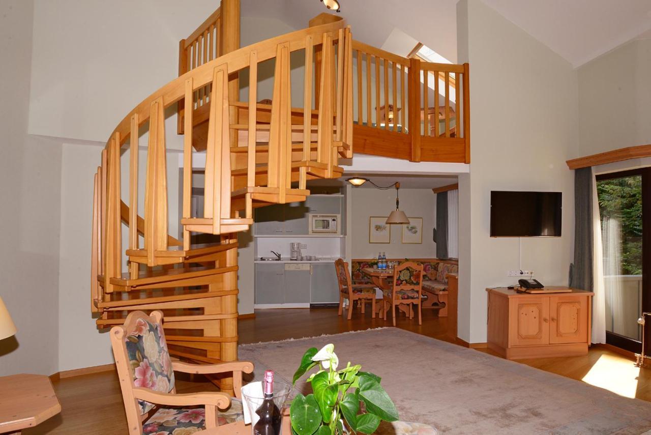 Residence Am Weinberg / Travellers Hotelbetriebs Gmbh Засбахвалден Екстериор снимка