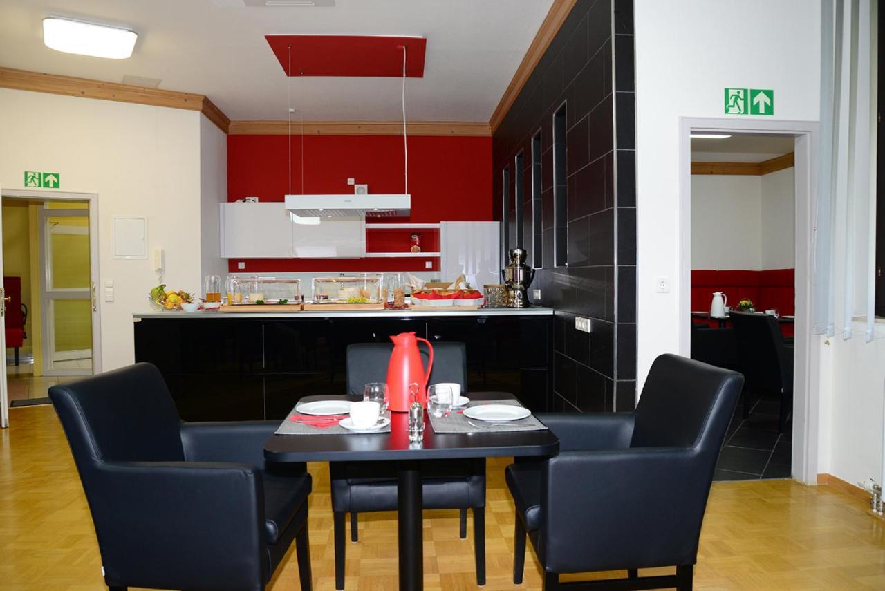 Residence Am Weinberg / Travellers Hotelbetriebs Gmbh Засбахвалден Екстериор снимка